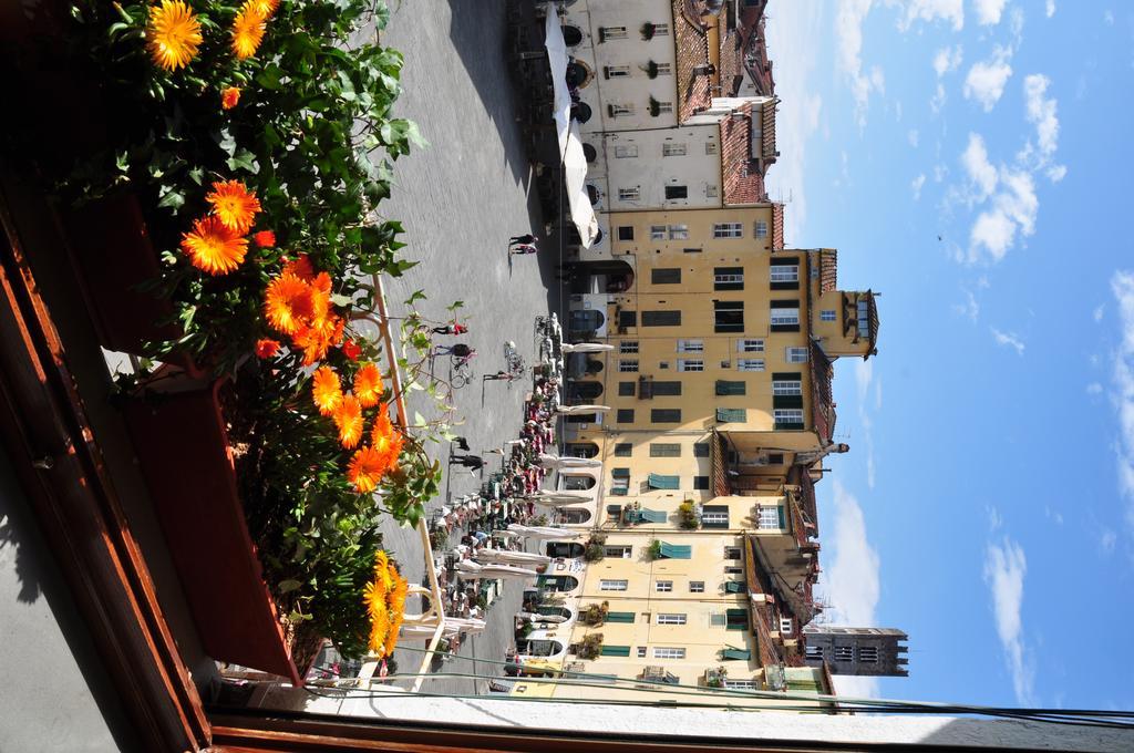 At Home Bed And Breakfast Lucca Exterior photo